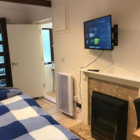 Self Contained Annex Villa Борнмът Екстериор снимка